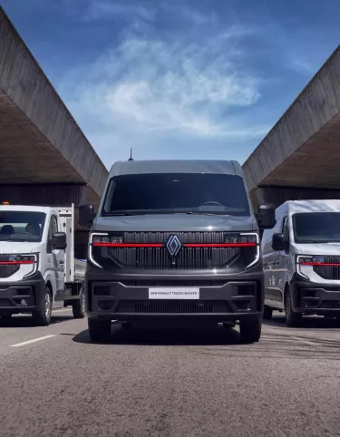 Renault Trucks Master 4 Red EDITION